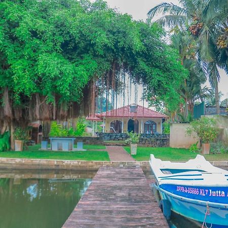 Bentota River Villa ภายนอก รูปภาพ