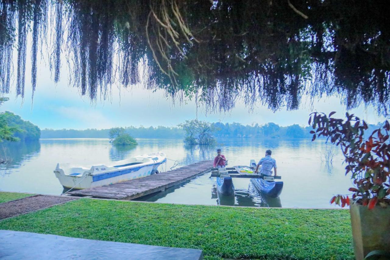 Bentota River Villa ภายนอก รูปภาพ