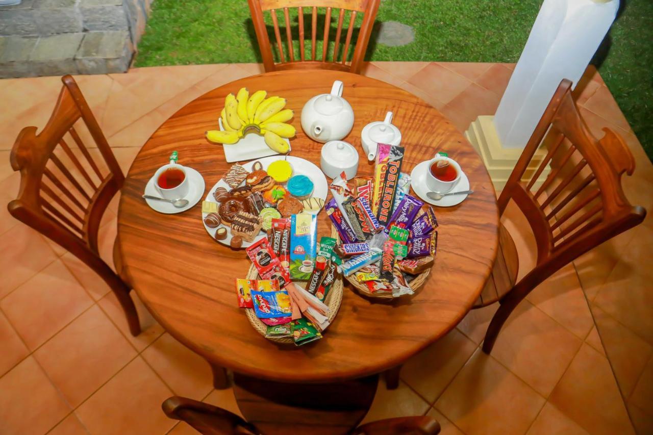Bentota River Villa ภายนอก รูปภาพ