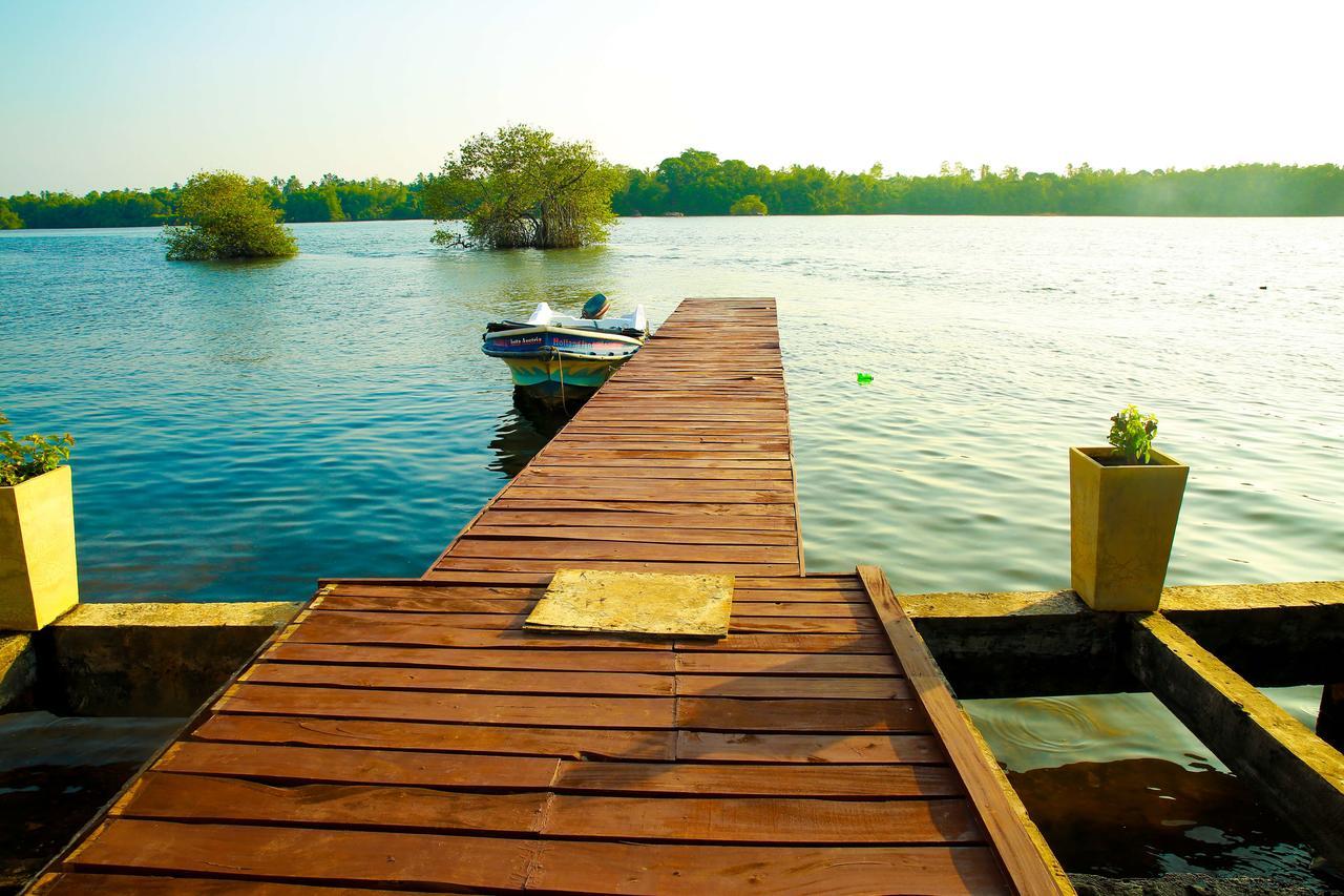 Bentota River Villa ภายนอก รูปภาพ