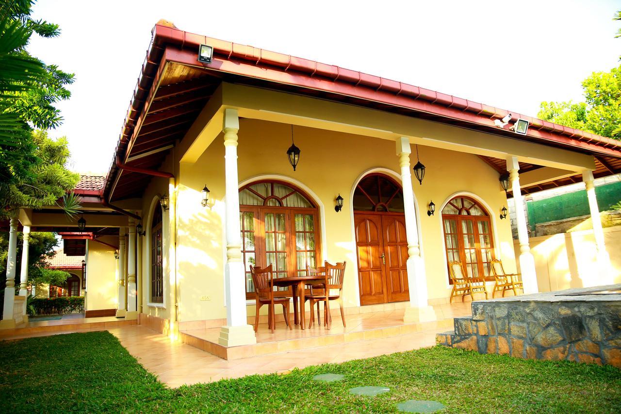 Bentota River Villa ภายนอก รูปภาพ