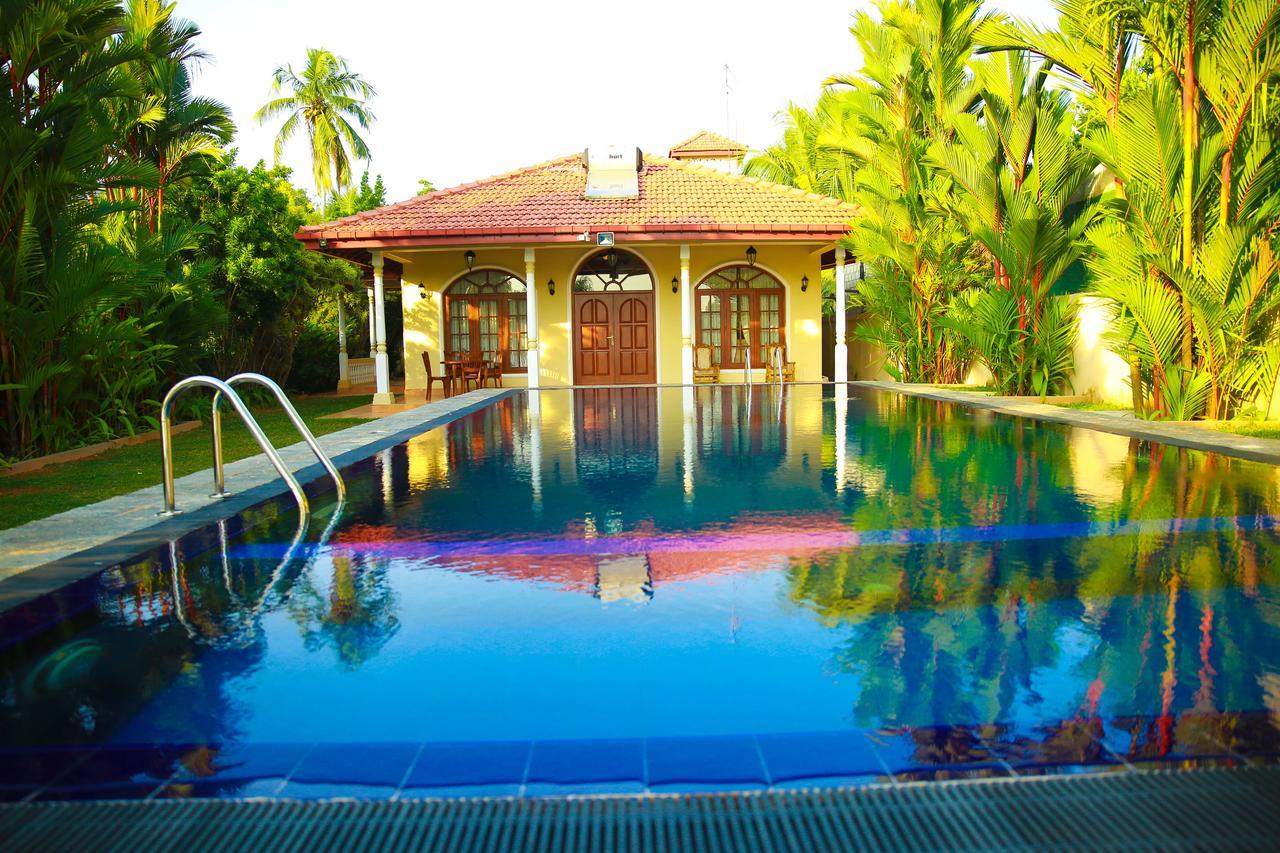 Bentota River Villa ภายนอก รูปภาพ