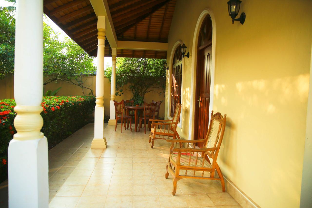 Bentota River Villa ภายนอก รูปภาพ