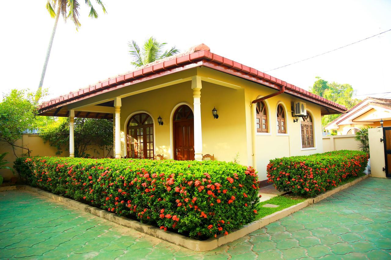 Bentota River Villa ภายนอก รูปภาพ