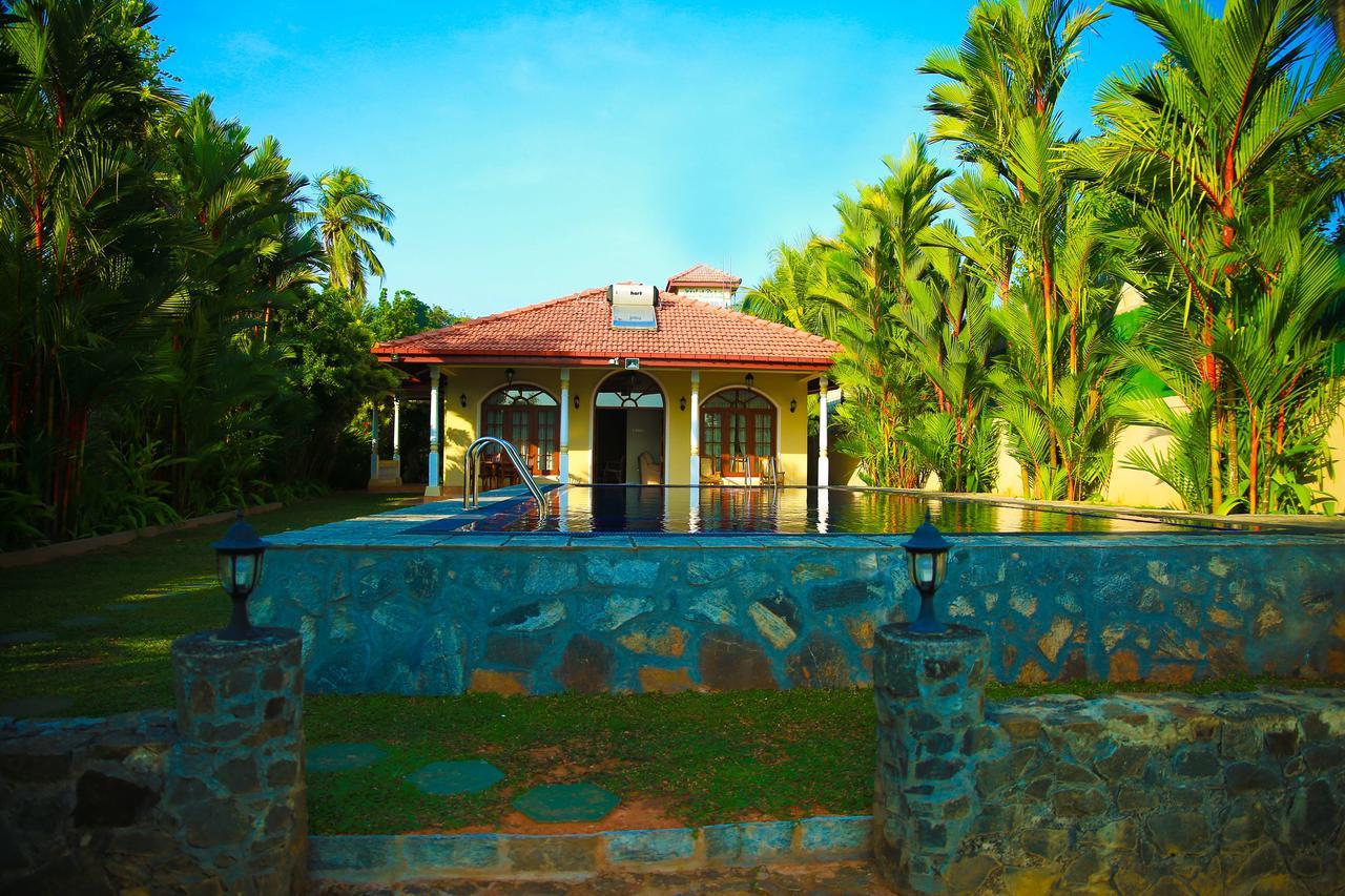 Bentota River Villa ภายนอก รูปภาพ